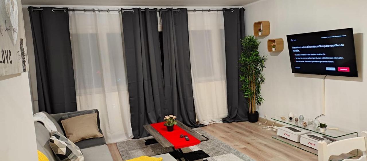 Magnifique Appartement Lille Wifi Parking By Servallgroup Mons-en-Baroeul Екстер'єр фото